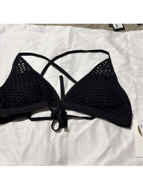 Becca Crochet Black Bikini Top D Cup Nwt